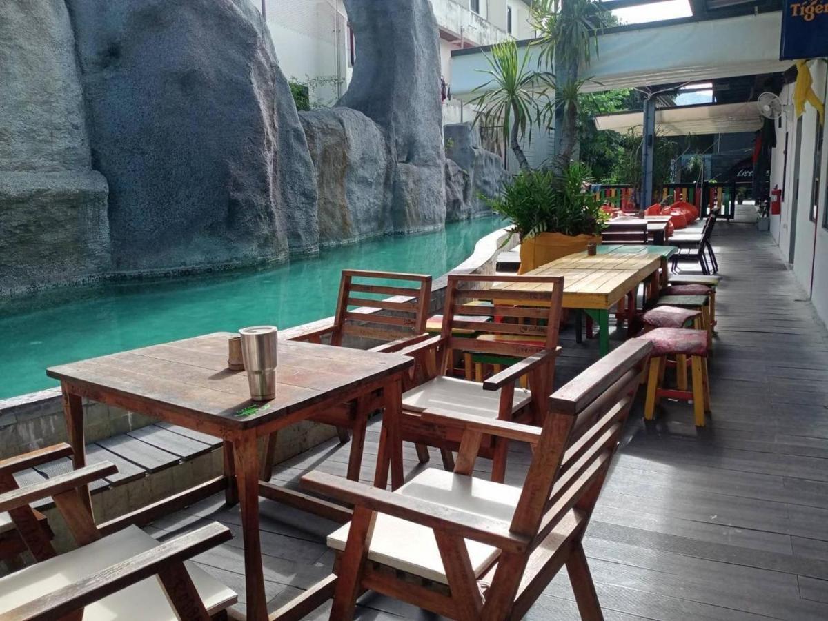 Rastahostel By Little Boat Bãi biển Chaweng Ngoại thất bức ảnh